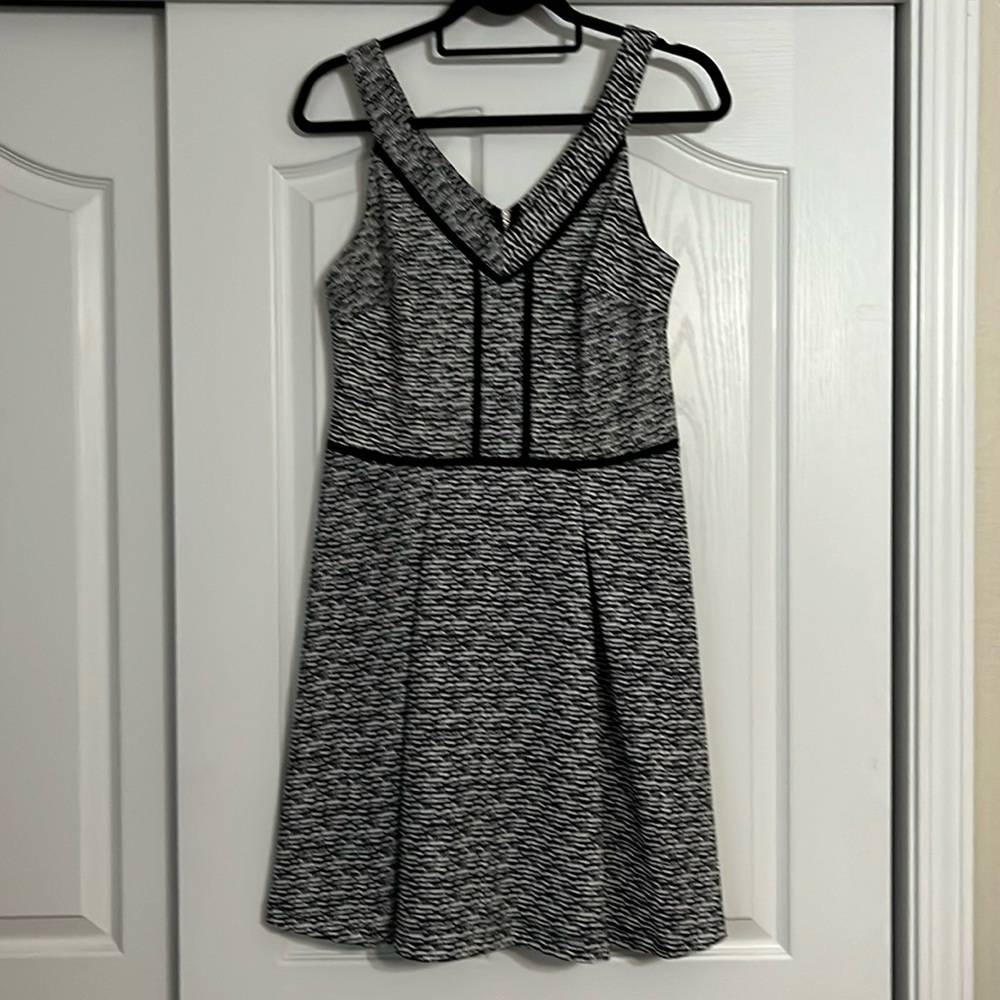 Black and white sleeveless Mossimo dress